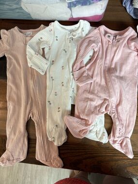 Baby girls newborn/0-3 month sleeper bundle